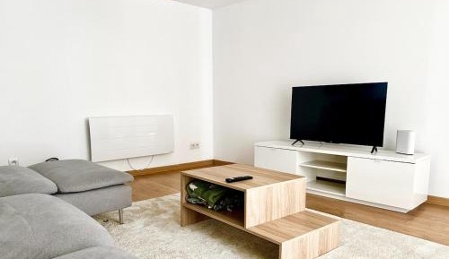 Three-Bedroom Apartment with Balcony