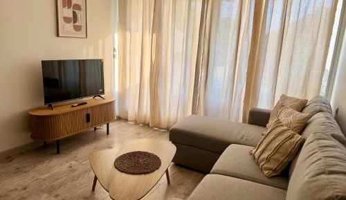 Studio Apartment