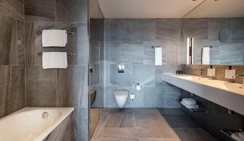 Executive Suite - Wellness and pool access excluded