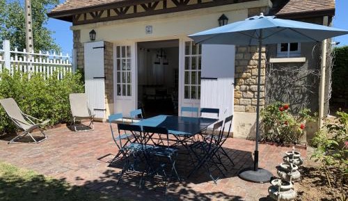 Holiday Home (5 Adults)