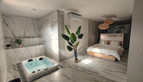 One-Bedroom Chalet