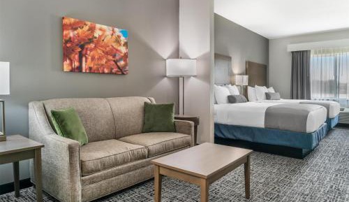 Queen Suite with Two Queen Beds and Sofa Bed