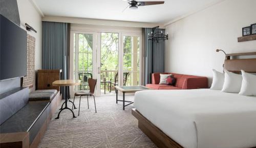 Crooked River Suite