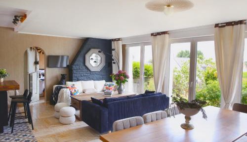 Villa with Garden View