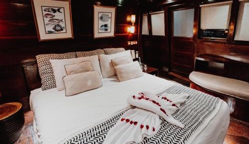 Double Room with Balcony and Sea View