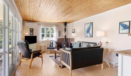 Two-Bedroom Holiday Home