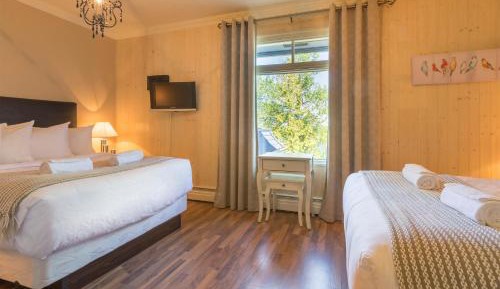 Quadruple Room with Lake View
