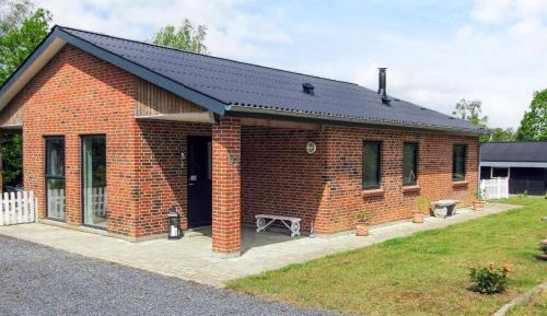 Three-Bedroom Vacation Home 
