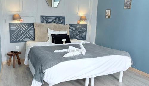 Suite with Garden View