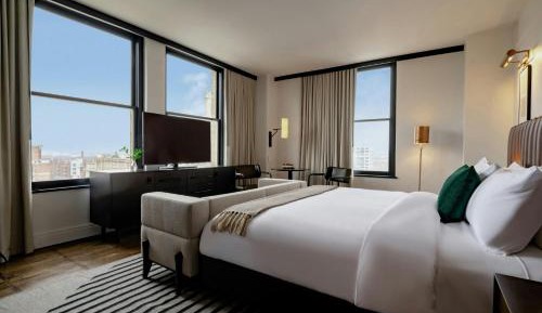 King Studio - Corner Room