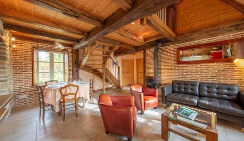 Holiday Home (5 Adults)