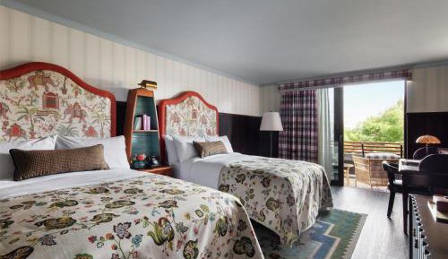 Graduate Twin Room with Balcony and River View