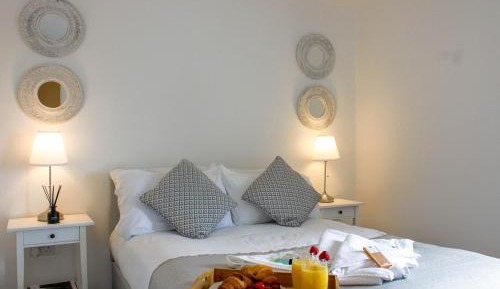 Two-Bedroom Apartment with Balcony