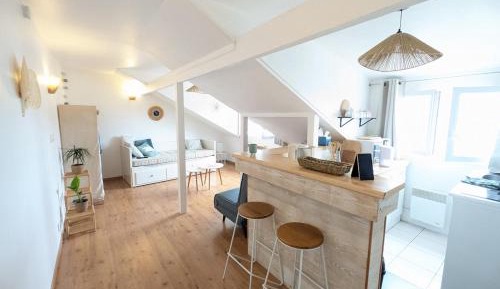 Studio with Sea View