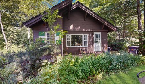 Three-Bedroom Vacation Home 