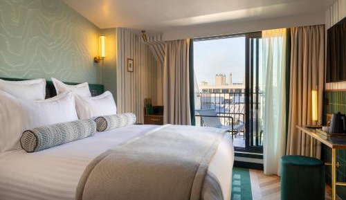 	 Prestige Room with Terrace and Spa Access