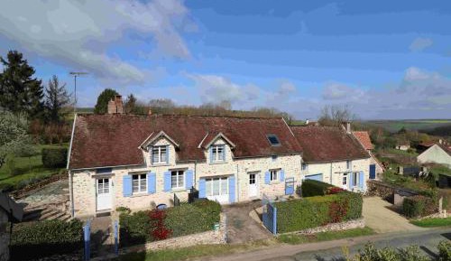 Three-Bedroom Vacation Home 