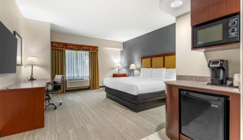 King Room with Bath Tub - Disability Access