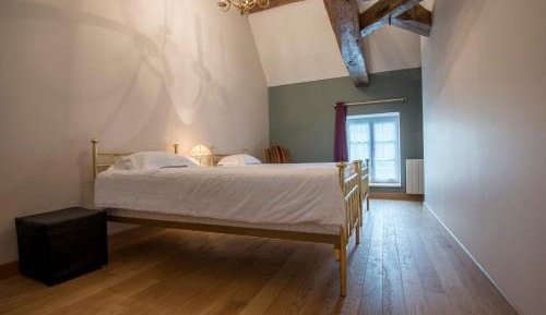 Twin Room with Private Bathroom