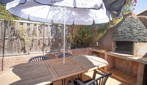 Two-Bedroom Deluxe Apartment with Ocean View