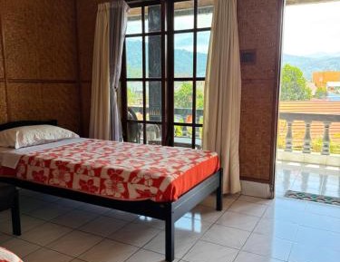 Twin Room with Mountain View