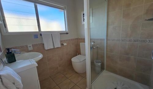 Queen Room with Street View