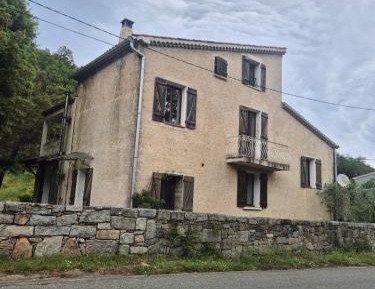 Three-Bedroom Vacation Home 