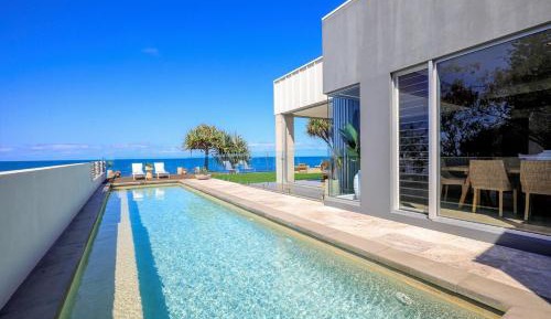 Four-Bedroom Deluxe Home - Oceanfront