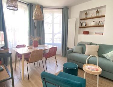 One-Bedroom Apartment with Balcony and Sea View