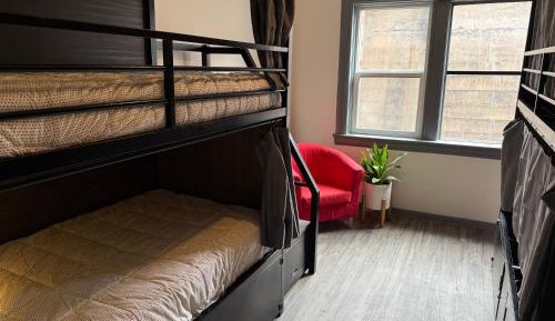 Single Bed in Mixed Dormitory Room