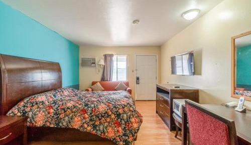 Queen Room