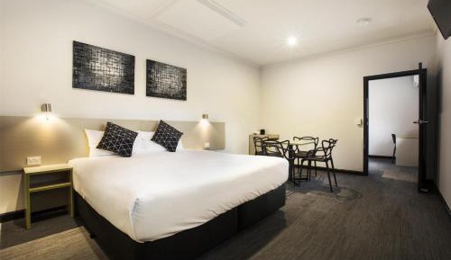 Two-Bedroom Suite with Free Welcome Drink For Two Guests