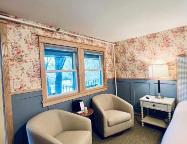 King Room with Pool View