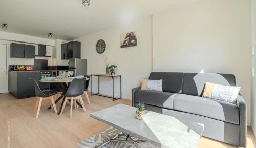One-Bedroom Apartment with Garden View