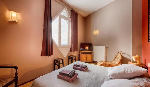 Double Room with Mountain View