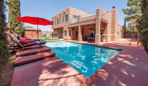 Four-Bedroom Vacation Home