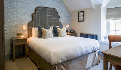 Classic Courtyard room