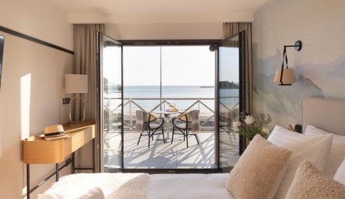 Double Room with Terrace and Sea View  