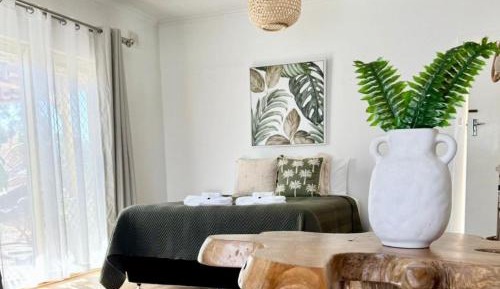 Apartment with Garden View