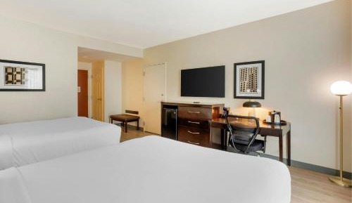 Standard Queen Room with Two Queen Beds