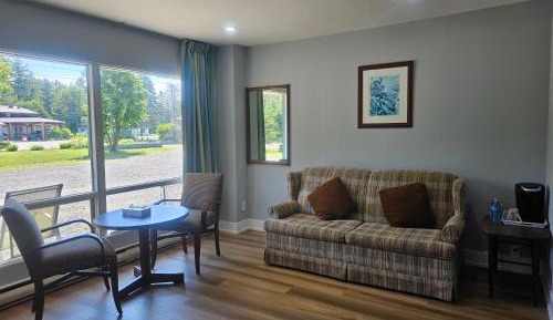 Deluxe Family Suite