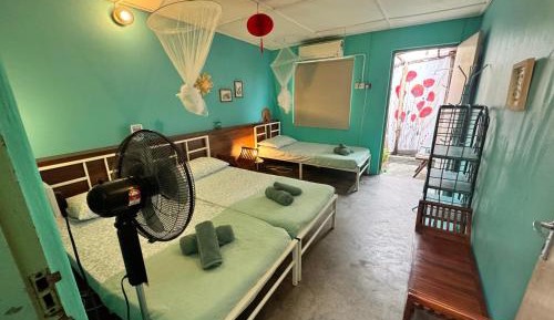 Triple Room with Shared Toilet