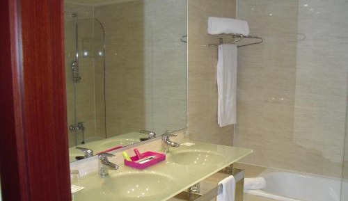Twin Room with Extra Bed