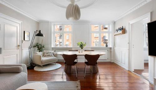 Two-Bedroom Apartment with City View