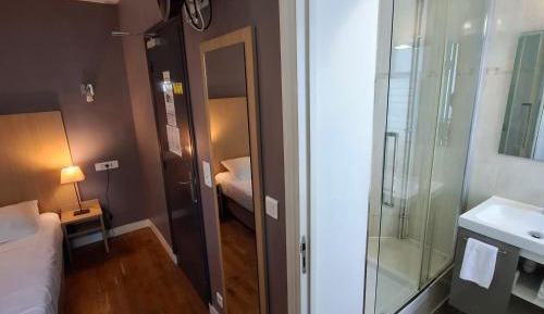 Double Room with Shower
