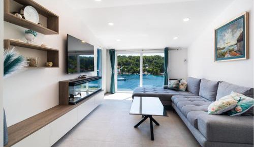 Three-Bedroom Vacation Home 