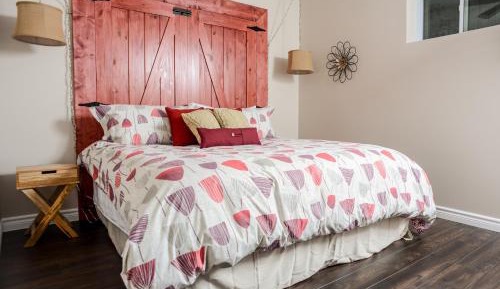 Deluxe One-Bedroom Suite