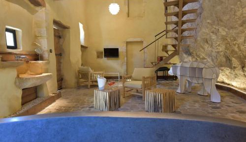 Deluxe Double Room with Bath