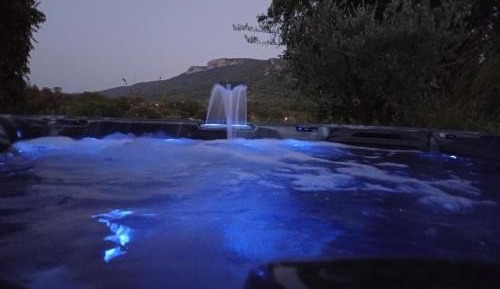 Studio with Spa Bath