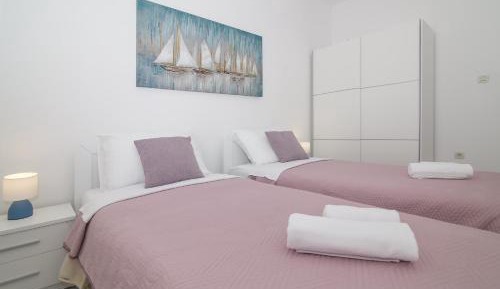 Two-Bedroom Apartment with Terrace and Partial Sea View